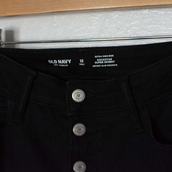 Old Navy High Waisted Button Fly Cropped (Raw Hem) Black Denim - Picture 4 of 5